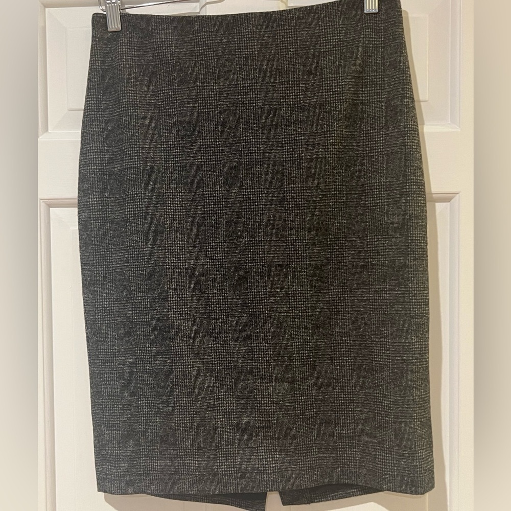 Ann Taylor houndstooth plaid skirt